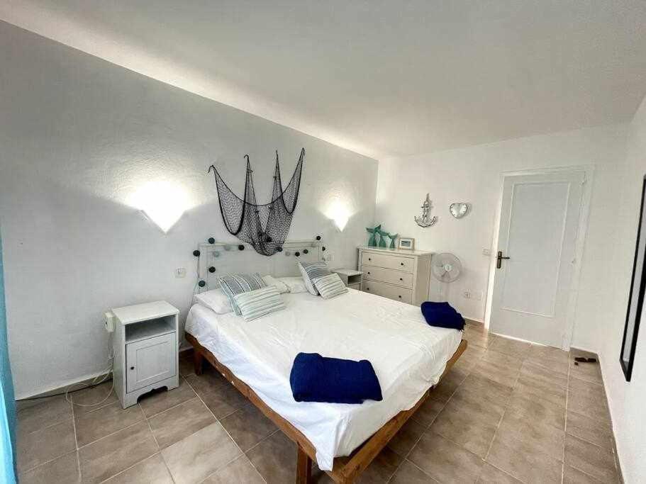 Brut Apartamento Con Piscina Cala'N Blanes  Luaran gambar