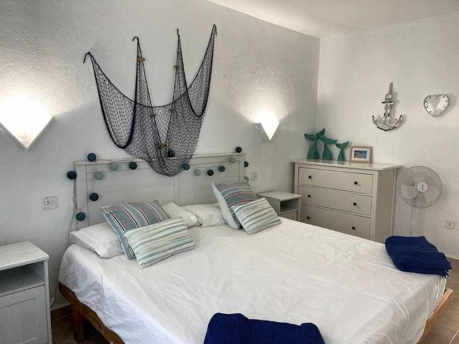 Brut Apartamento Con Piscina Cala'N Blanes  Luaran gambar